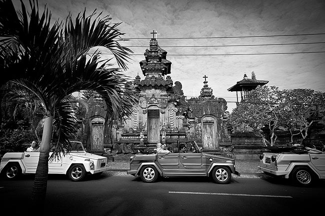 Beach wedding Bali